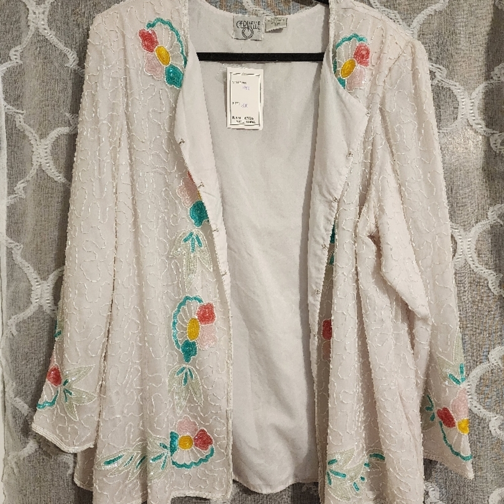 Consuela White Floral Embroidered Cardigan